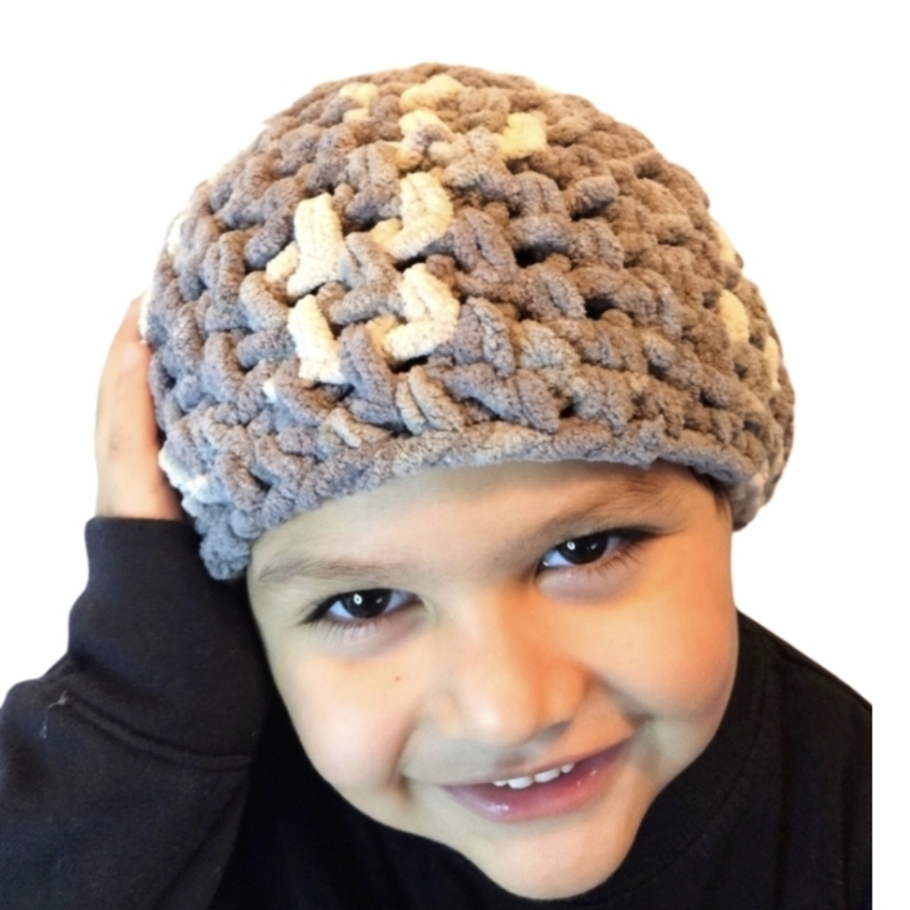 Hand Crafted Hand Knit Beanie Chuncky soft yarn Baby hat gray & white handmade